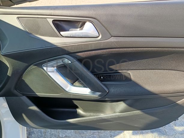 Peugeot 308 · Ano 2018