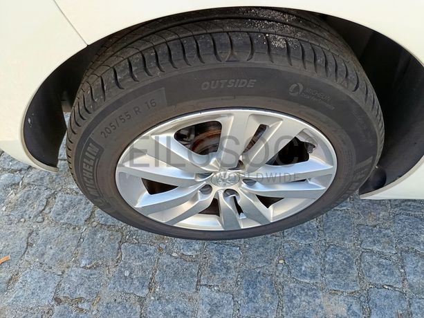 Peugeot 308 · Ano 2018