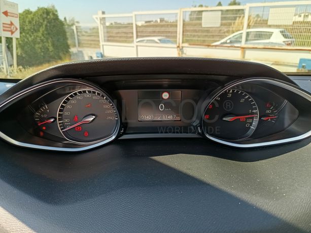 Peugeot 308 · Ano 2018