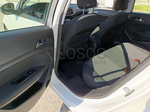 Peugeot 308 · Ano 2018