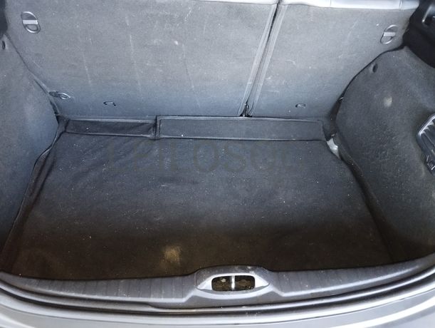 Peugeot 208 · Ano 2017