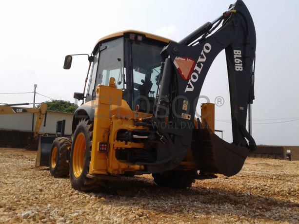 Retroescavadeira VOLVO BL61B