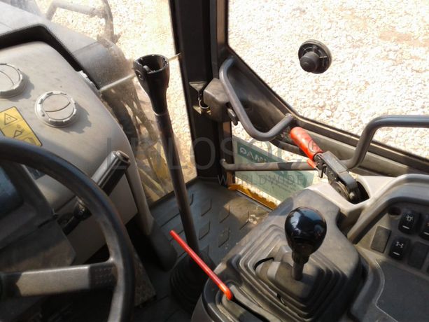 Retroescavadeira VOLVO BL61B