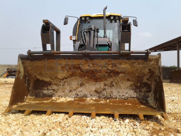 Retroescavadeira VOLVO BL61B