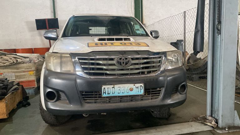 TOYOTA Hilux