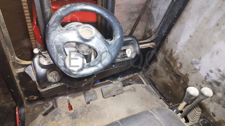 Empilhadeira FENWICK-LINDE H25D-03