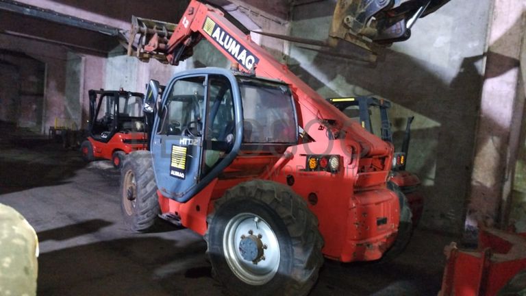 Empilhador Telescópico Manitou MT732
