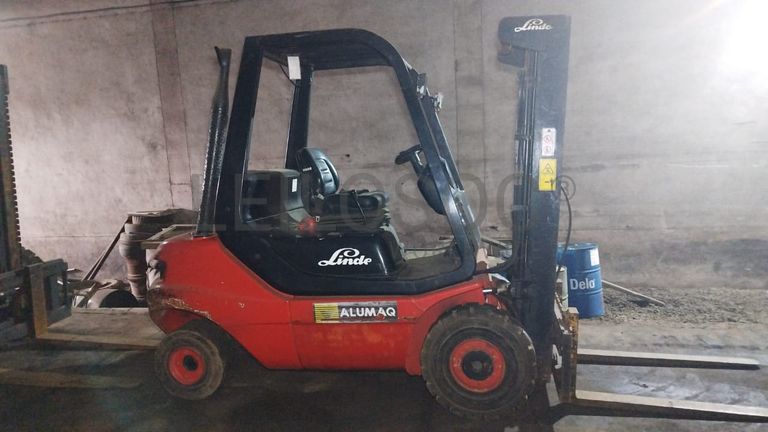 Empilhadeira LINDE H30D-03