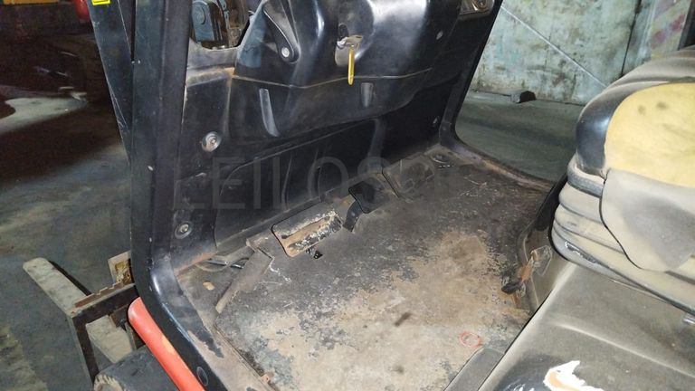 Empilhadeira LINDE H30D-03