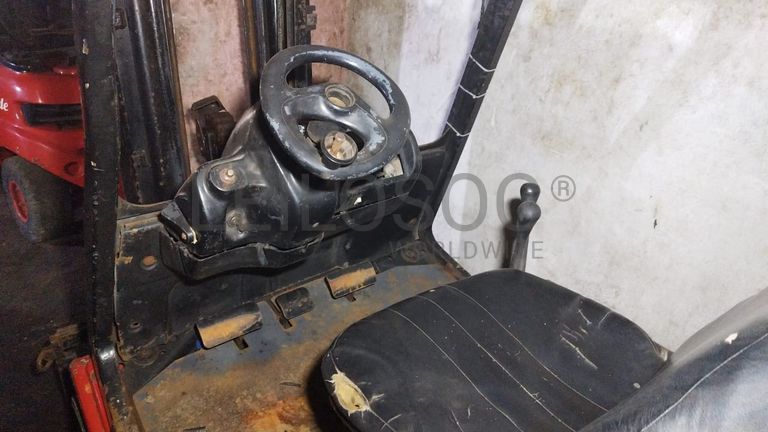 Empilhadeira IZUZU H25D-03