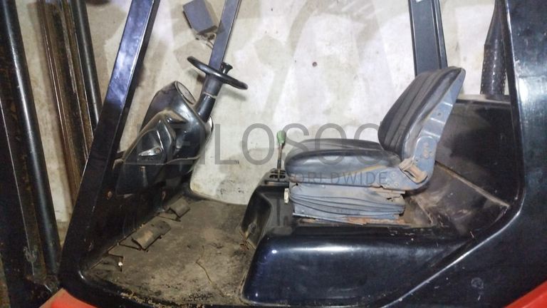 Empilhadeira LINDE H25D-02