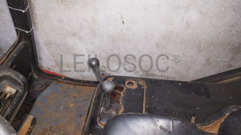 Empilhadeira LINDE FD30