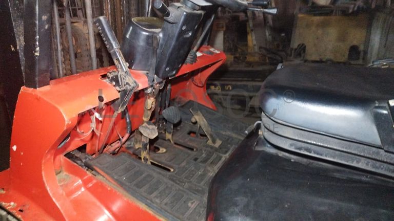 Empilhadeira LINDE FD30