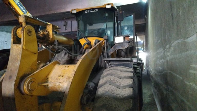 Pá carregadora SDLG LG956F