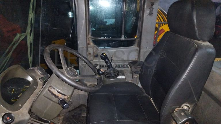 Pá carregadora SDLG LG956F