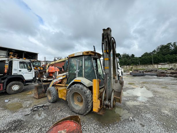 Rétrocaveuse BELL 315 SJ