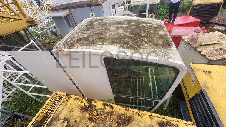 Grue à tour LIEBHERR 130 EC-B6