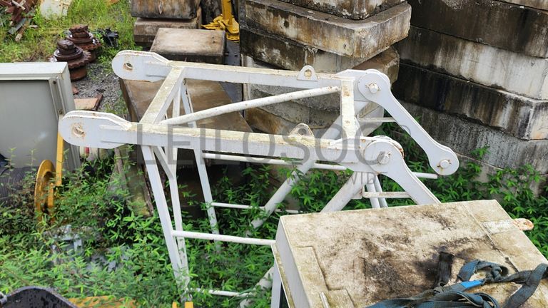 Grue à tour LIEBHERR 130 EC-B6