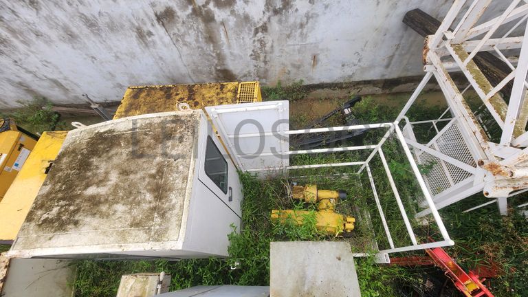 Grue à tour LIEBHERR 130 EC-B6