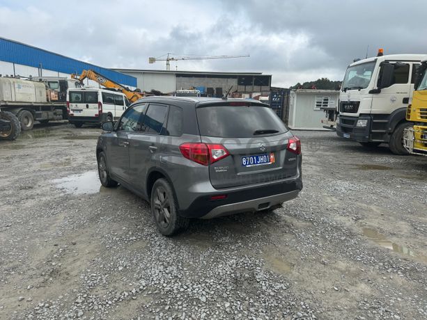 Véhicule léger SUZUKI VITARA