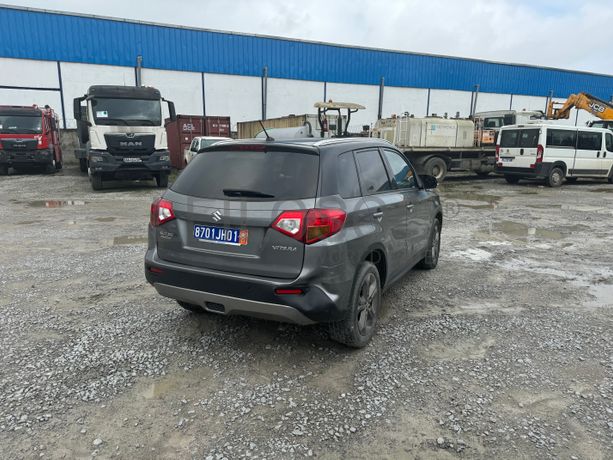 Véhicule léger SUZUKI VITARA