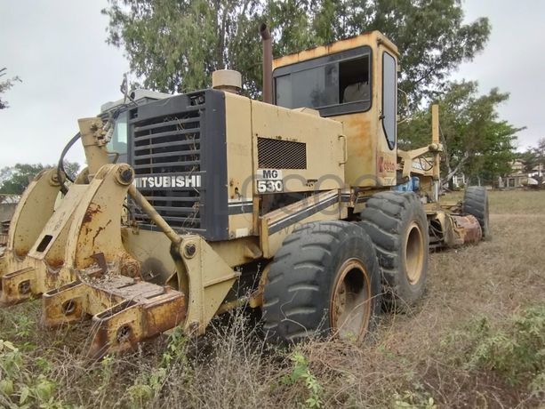 Niveladora - Mitsubishi/MG 530