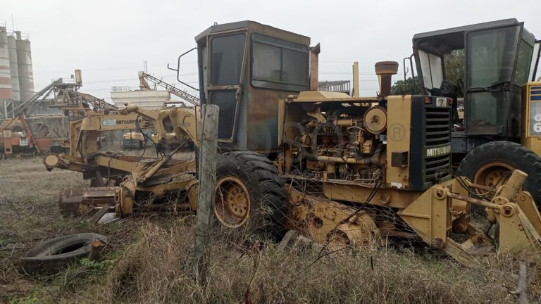 Niveladora - Mitsubishi/MG 530