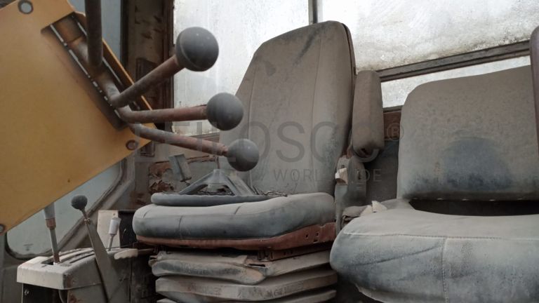 Niveladora - Mitsubishi/MG 530