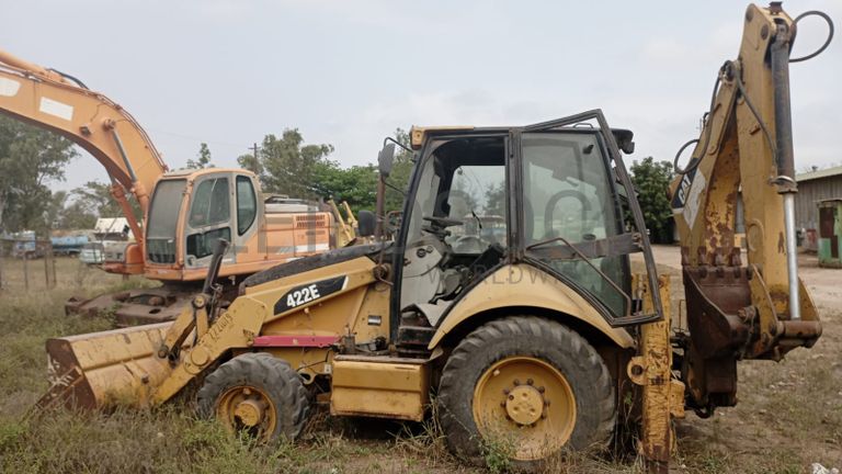 Escavadeira - Caterpillar/422E