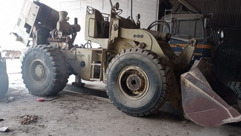 Escavadeira - Komatsu/S6D105