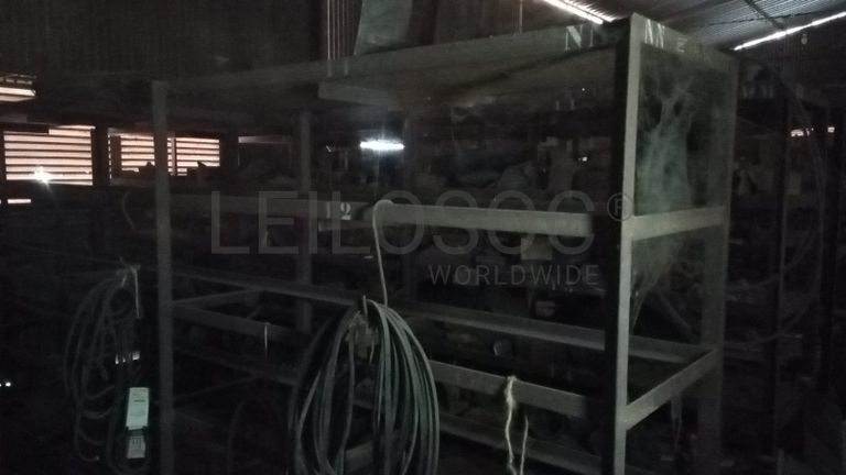 Prateleiras metálicas