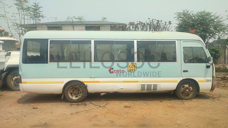 Mini bus Coaster