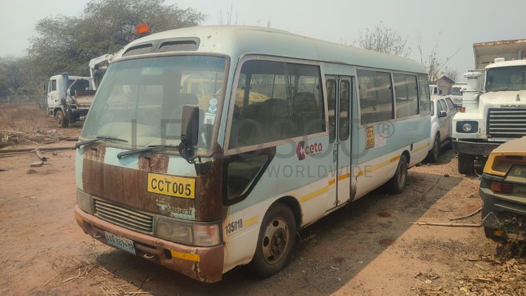 Mini bus Coaster