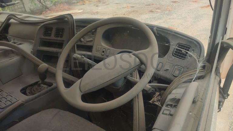 Camião cisterna pipa