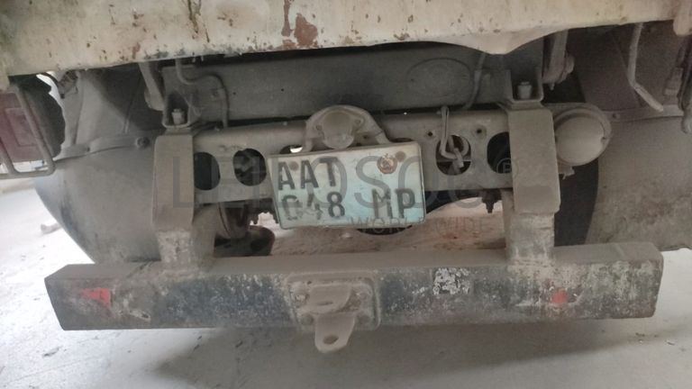 Camioneta basculante Hino