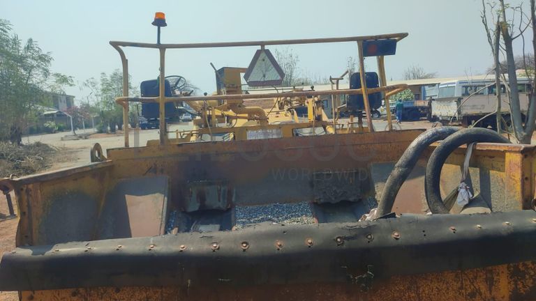 Espalhadeira de brita