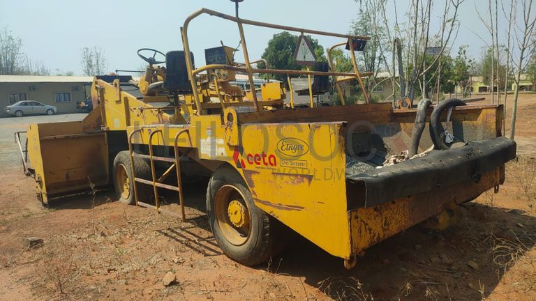 Espalhadeira de brita