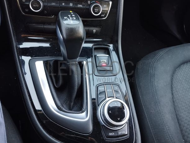 BMW 216d · Ano 2016