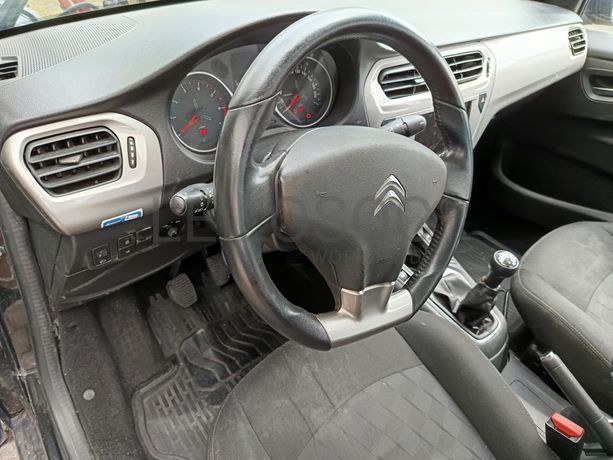 Citroën C-Elysée · Ano 2018