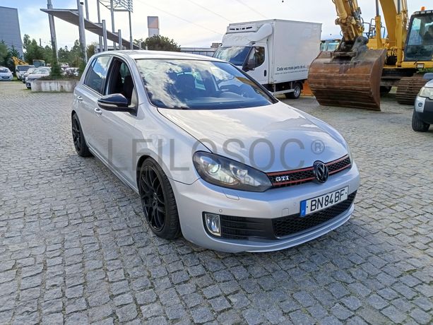Volkswagen Golf GTI · Ano 2010