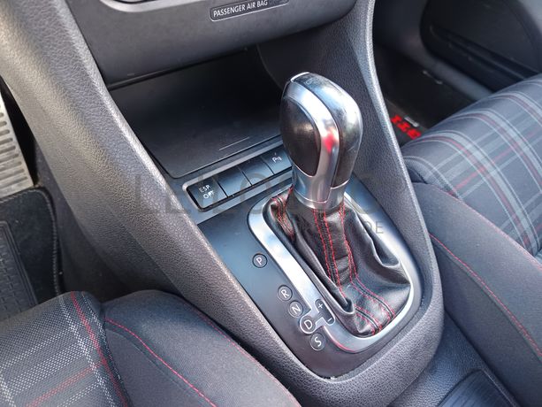 Volkswagen Golf GTI · Ano 2010