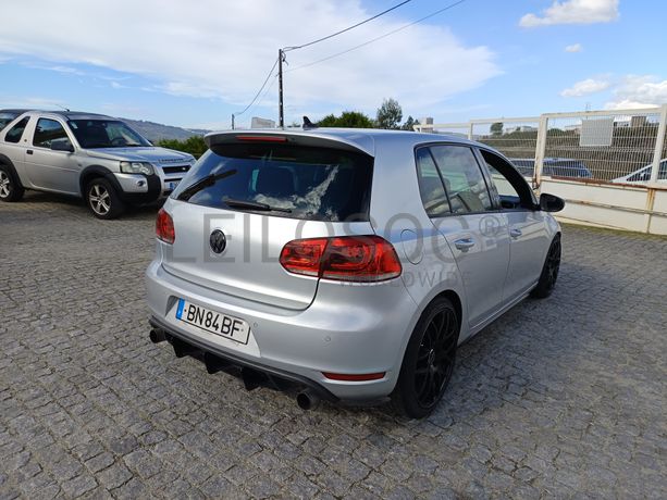 Volkswagen Golf GTI · Ano 2010