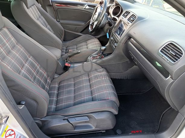 Volkswagen Golf GTI · Ano 2010