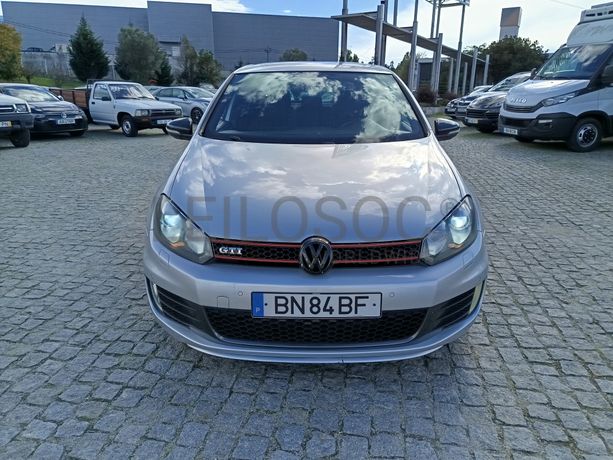 Volkswagen Golf GTI · Ano 2010
