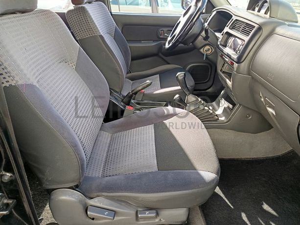 Mitsubishi L200 Strakar · Ano 2005