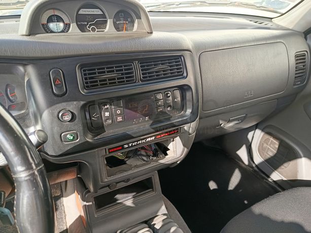Mitsubishi L200 Strakar · Ano 2005