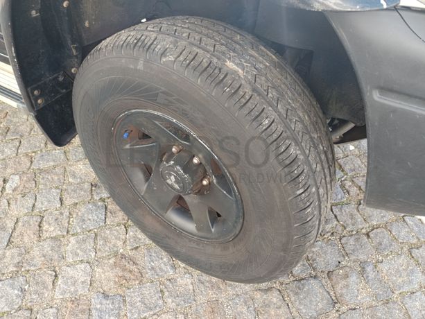 Mitsubishi L200 Strakar · Ano 2005