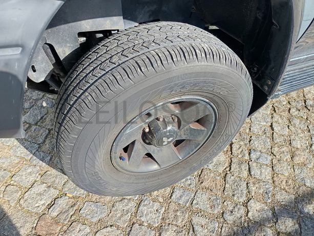 Mitsubishi L200 Strakar · Ano 2005