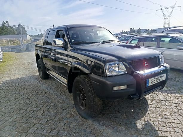 Mitsubishi L200 Strakar · Ano 2005