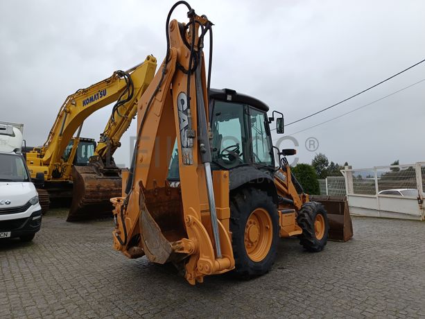 Retroescavadora Case 580 ST · Ano 2015